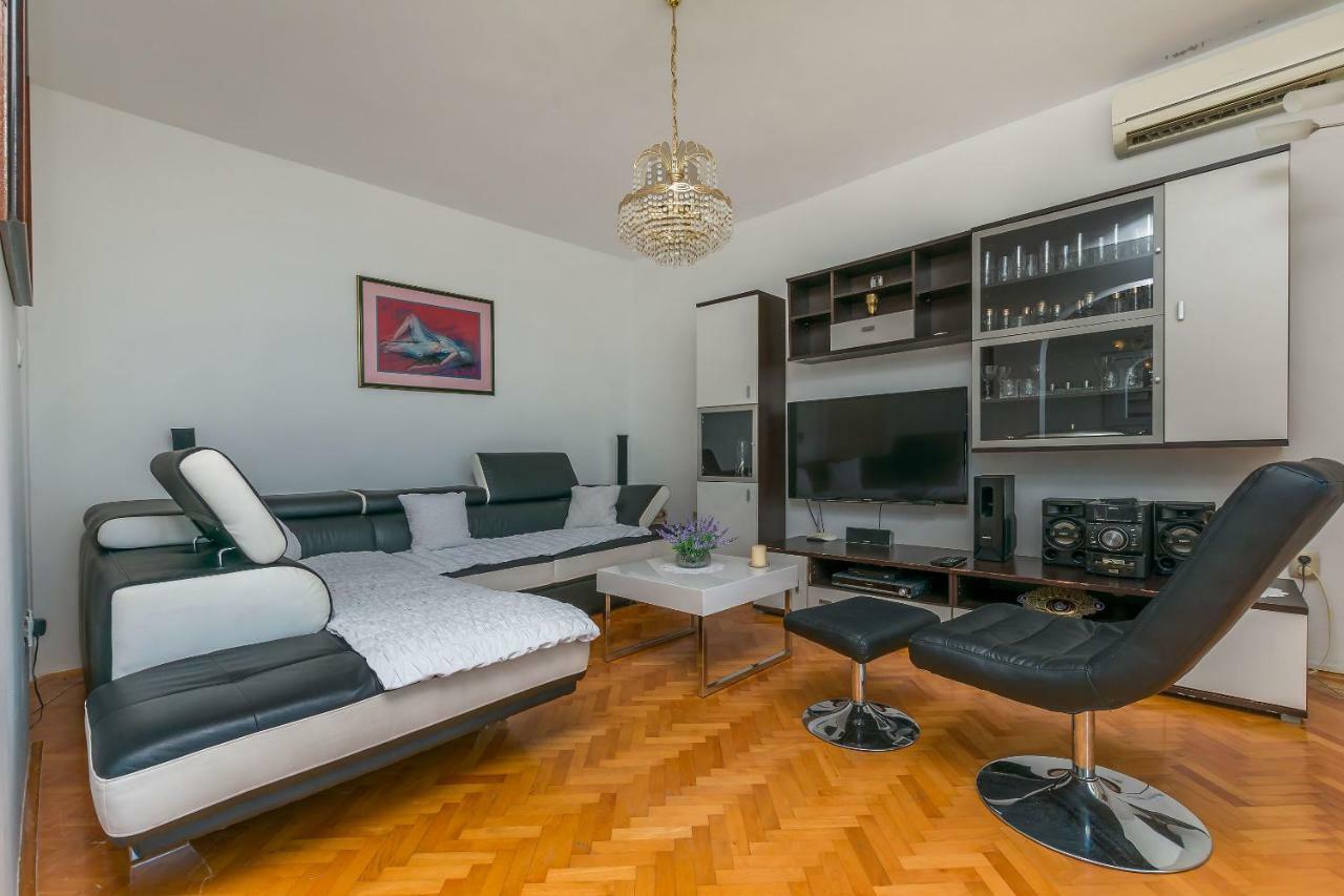 Apartment Marijana Omiš Exteriér fotografie